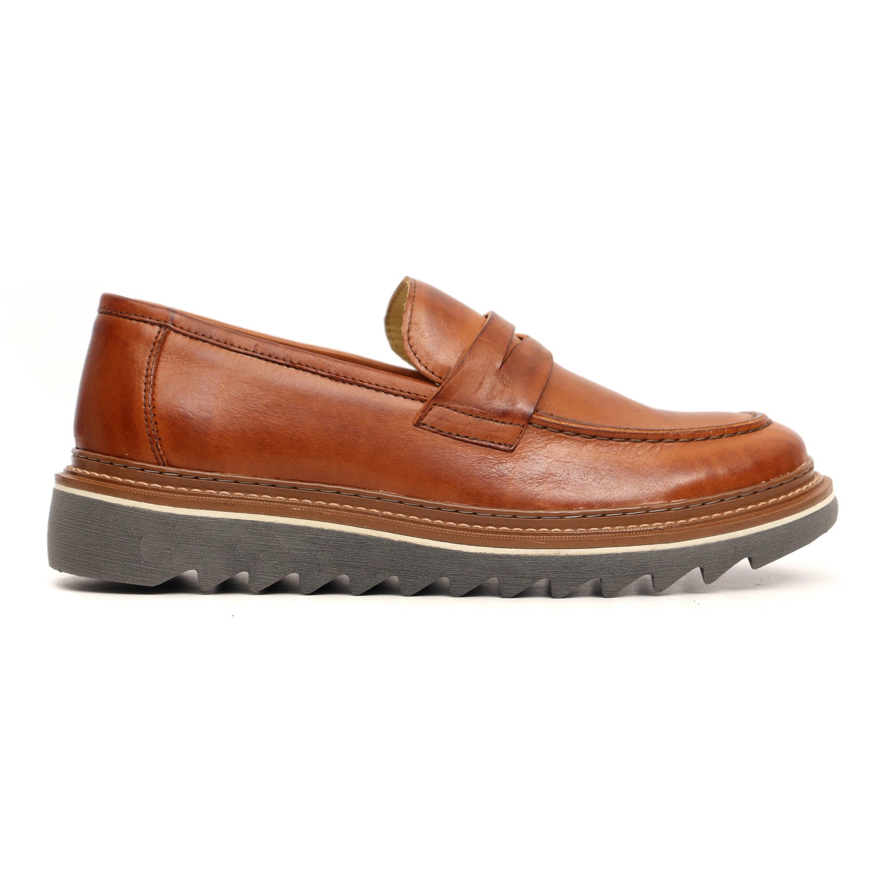 Loafer Tratorado Dubay Castor 7501